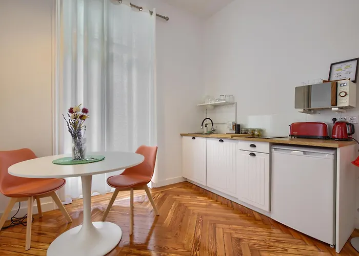 Mezzanine Orange